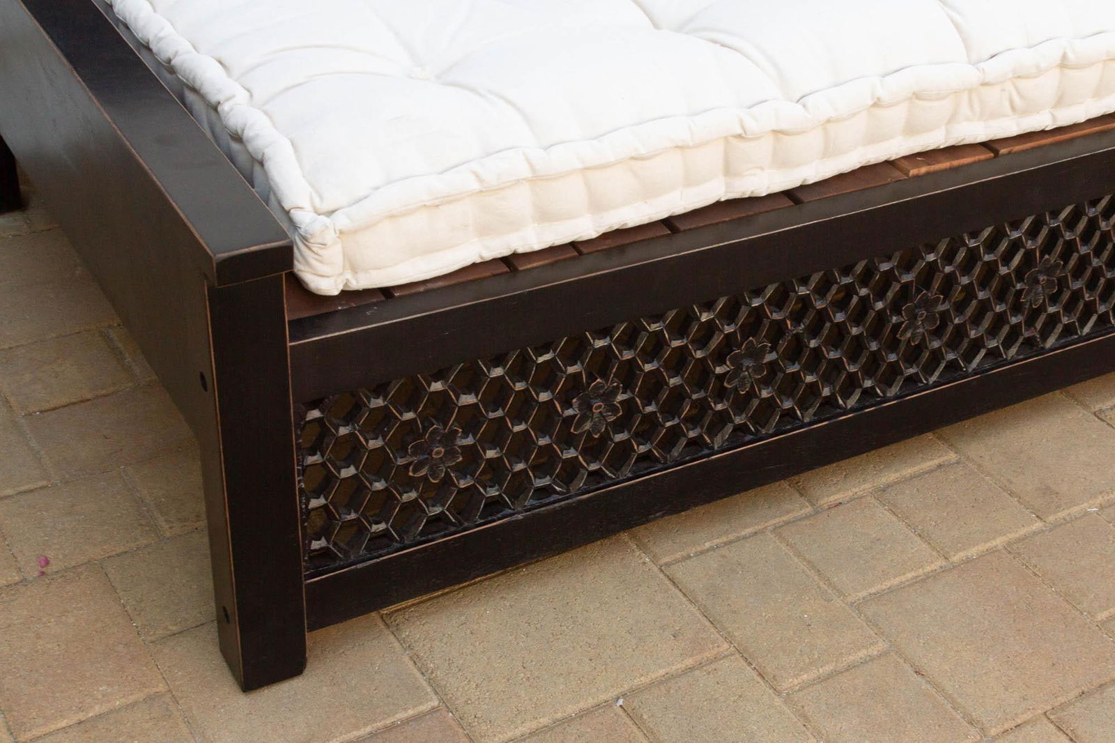 8 Ft Long Onyx Floral Carved Daybed - 6