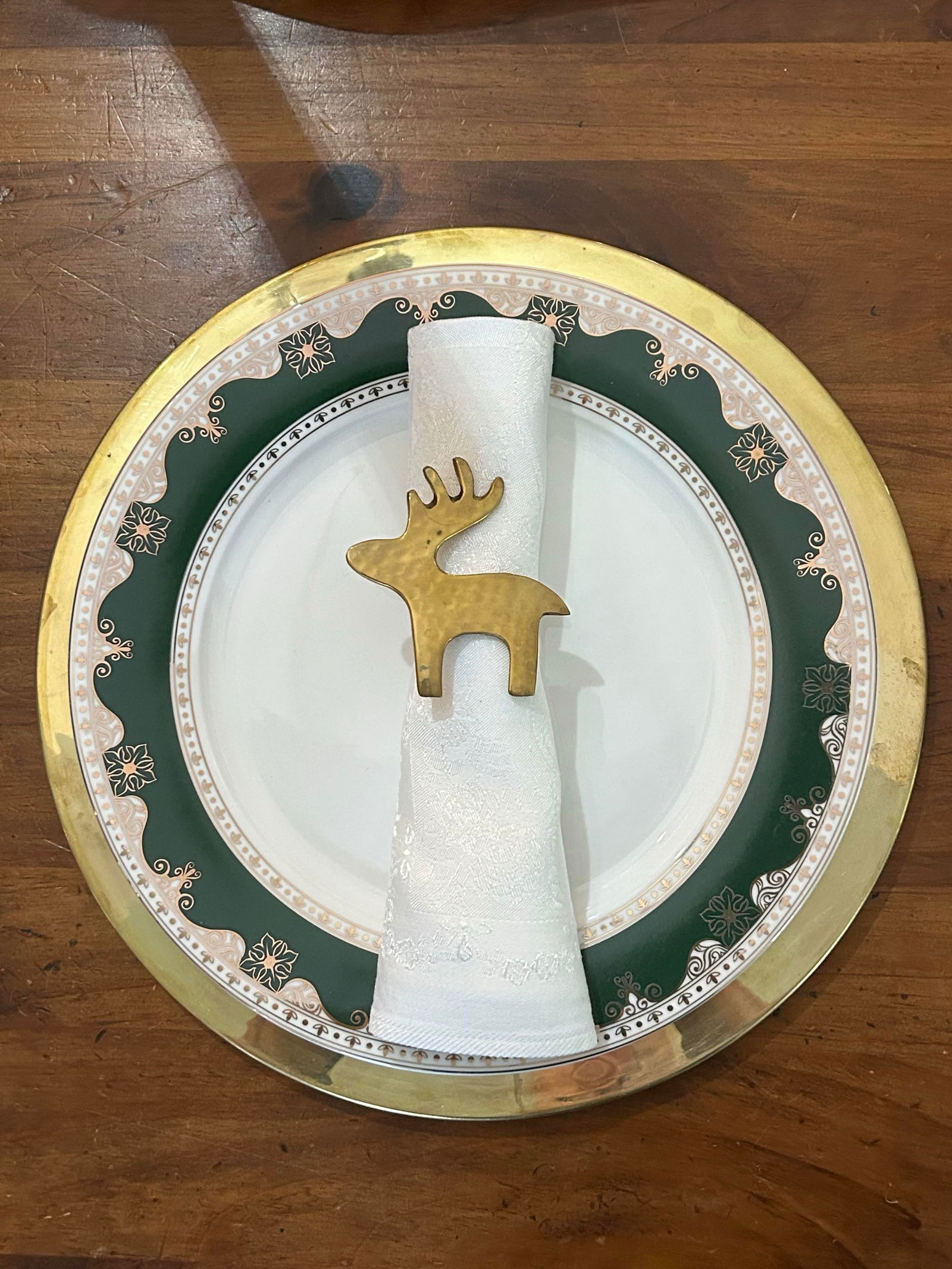 1980's Kemp and Beatley Hammered Brass Reindeer Napkin Rings - a Set of 12 - 2