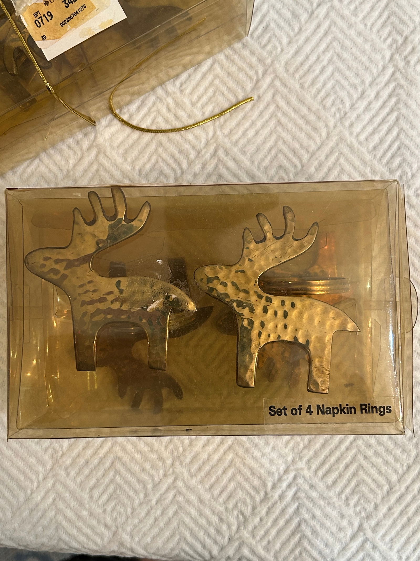 1980's Kemp and Beatley Hammered Brass Reindeer Napkin Rings - a Set of 12 - 8