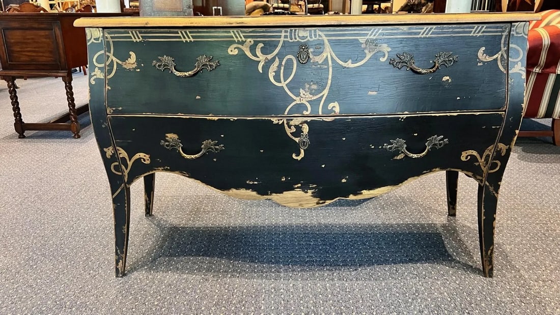 1990s Lillian August Distressed Chest of Drawers - 5