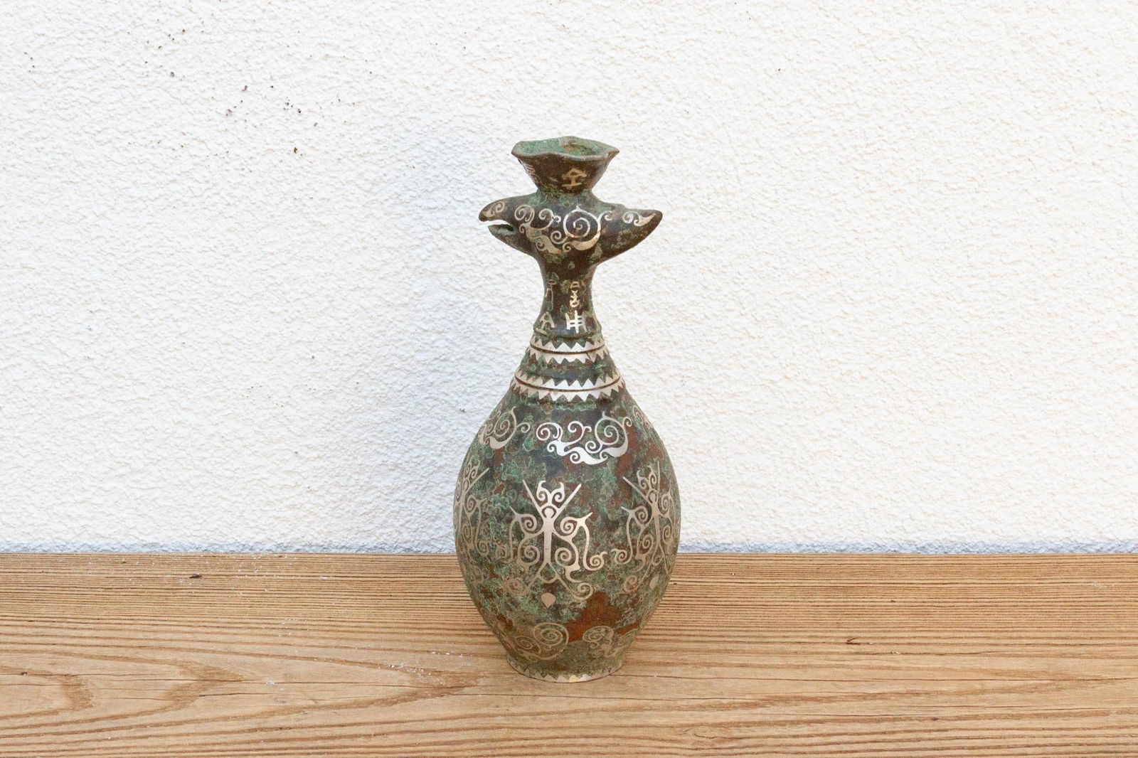Antique Chinese Patinated Bronze Vase - 3
