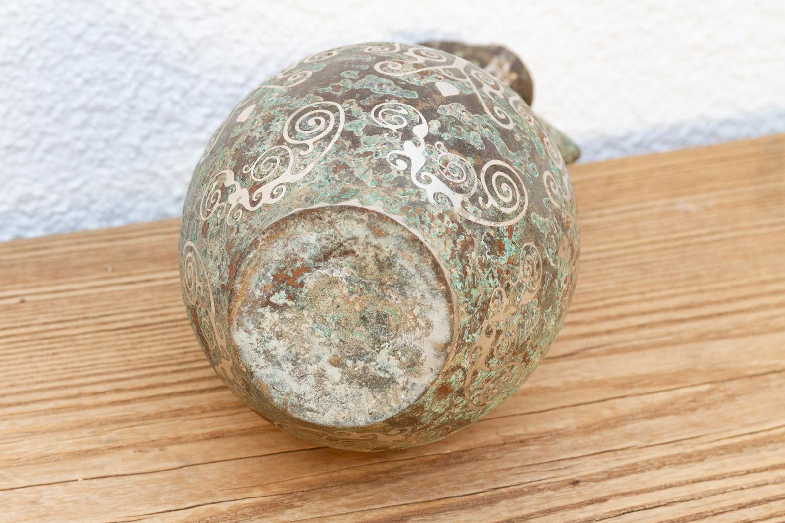 Antique Chinese Patinated Bronze Vase - 7