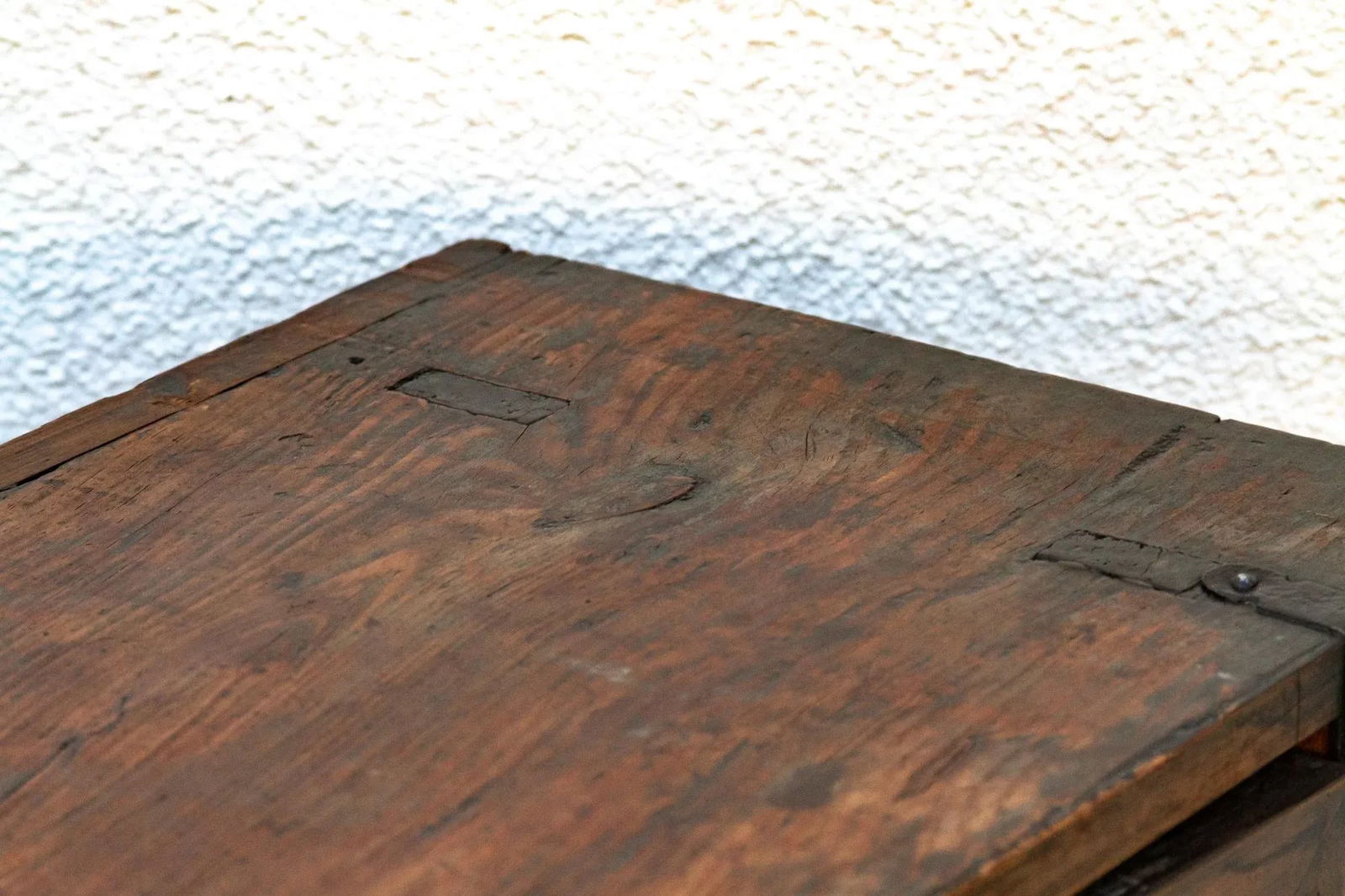 Early 20th Century Tiger Wood Bundaji Chest - 9