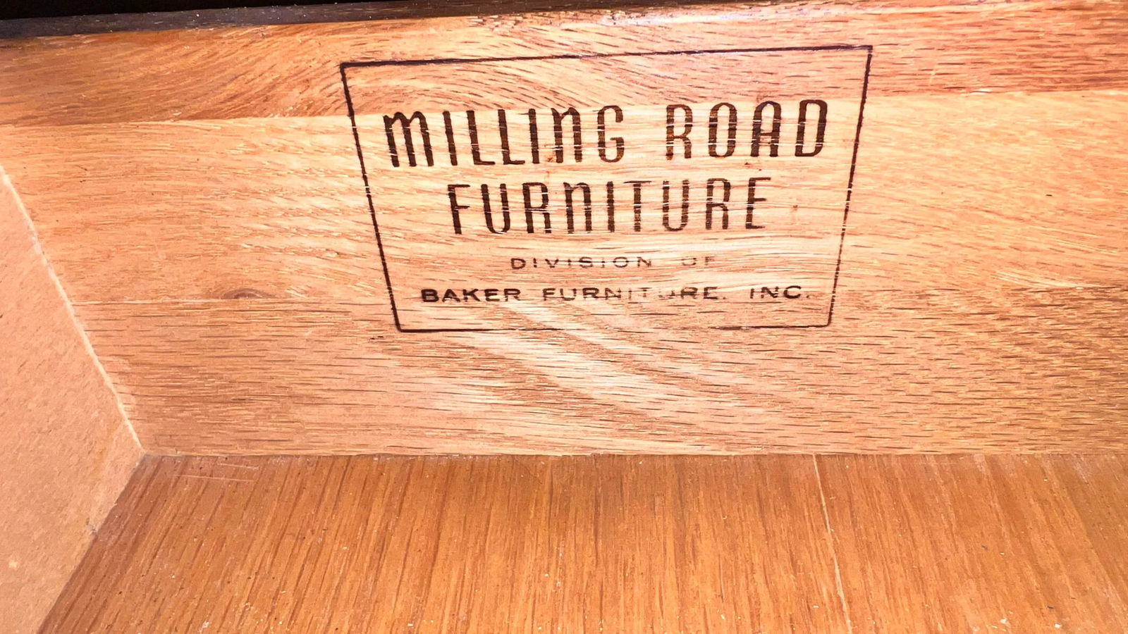 1960s Baker Milling Road Walnut Hollywood Regency Server Rolling Bar Cart Table - 9