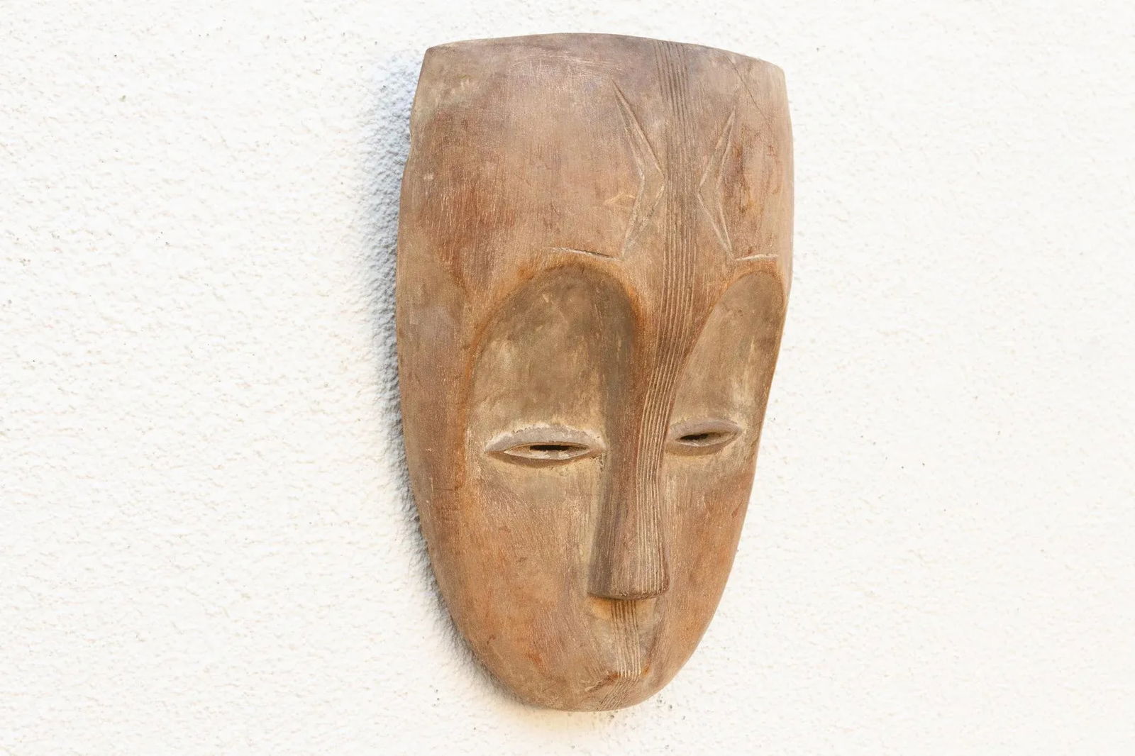 Weaver's Tale Carved Aged Mask - 4