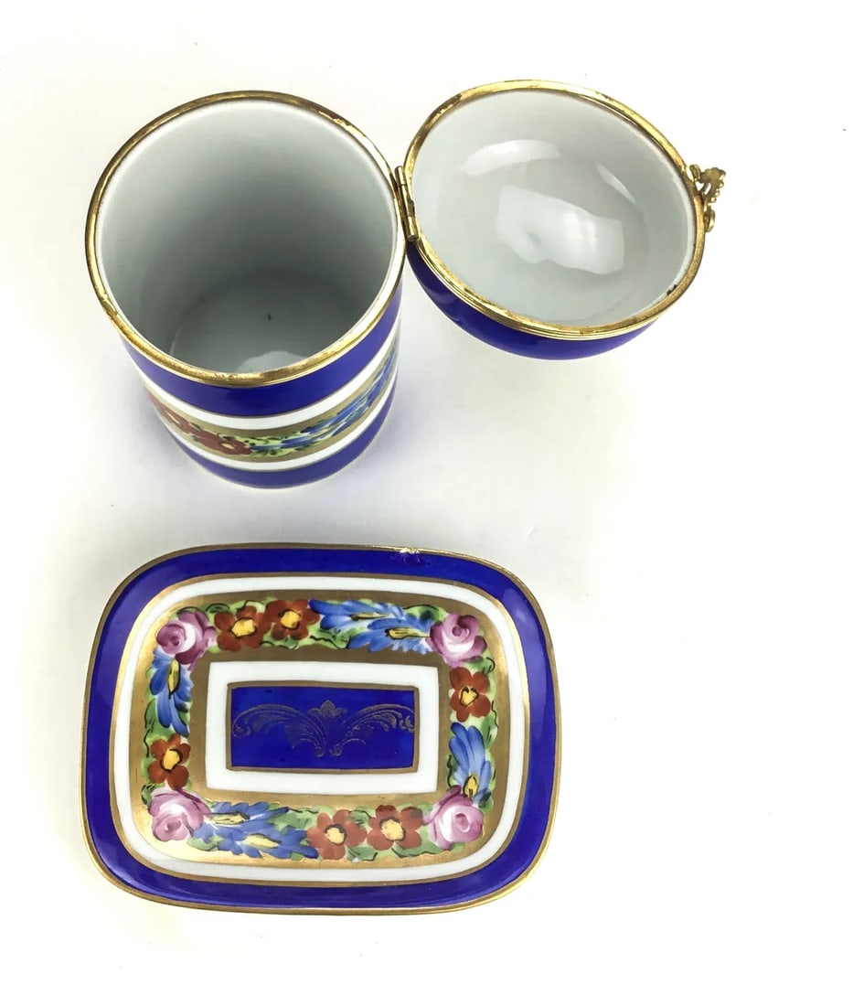 Vintage Limoges Singer Signed Rare Set Ashtray and Cigarette Holder - 3