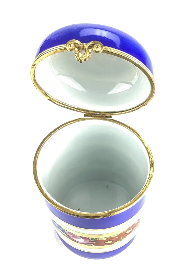 Vintage Limoges Singer Signed Rare Set Ashtray and Cigarette Holder - 5