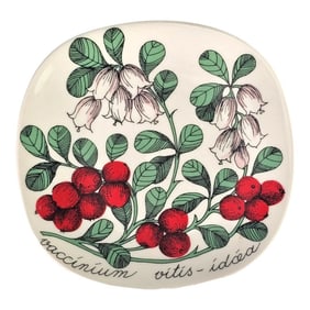 Mid-Century Arabia Finland Esteri Tomula Porcelain Botanical Plate Scandinavian Design 4.75"