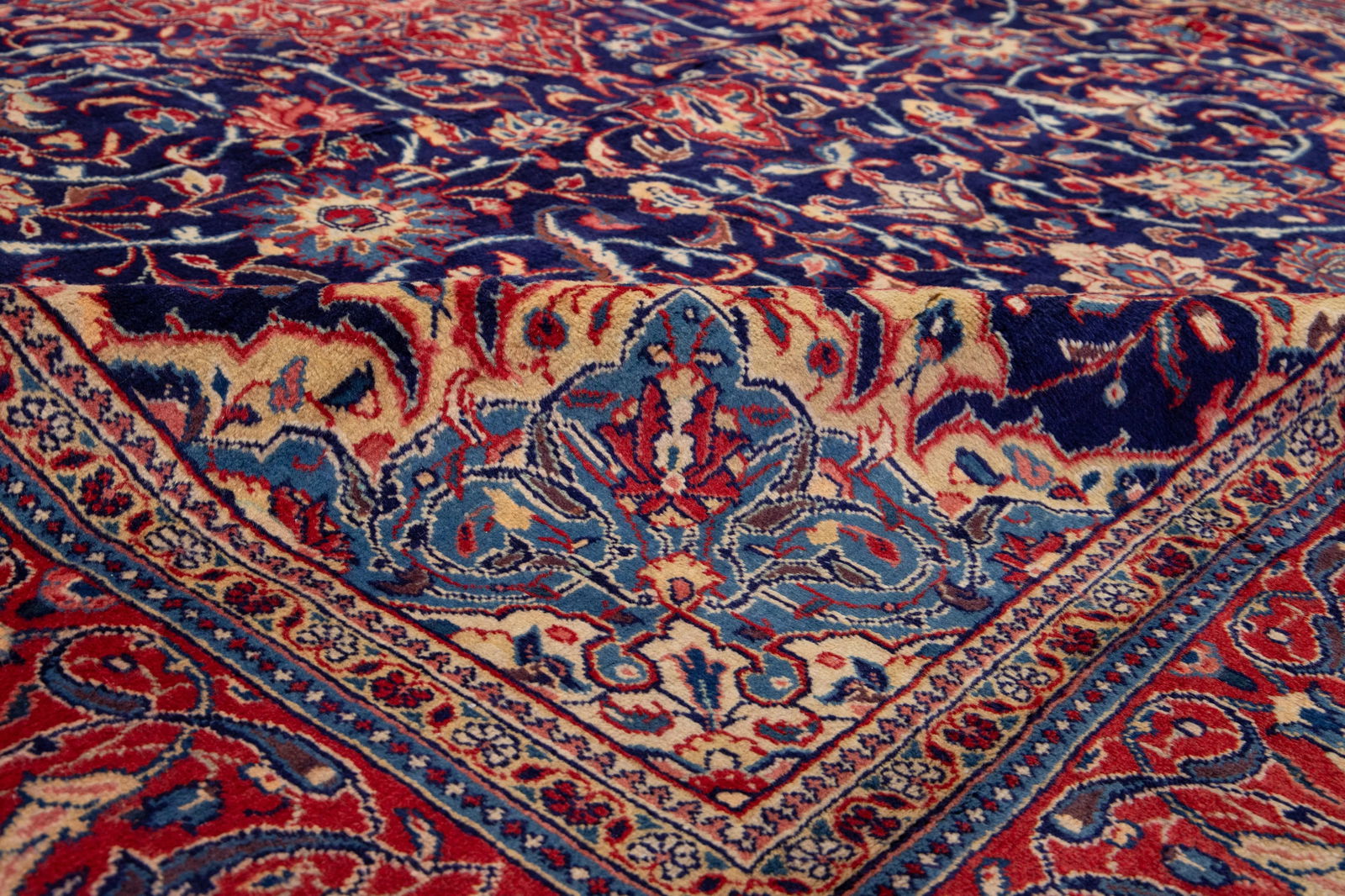 Vintage Mahal Hand Knotted Wool Rug in Blue With Medallion Design - 5