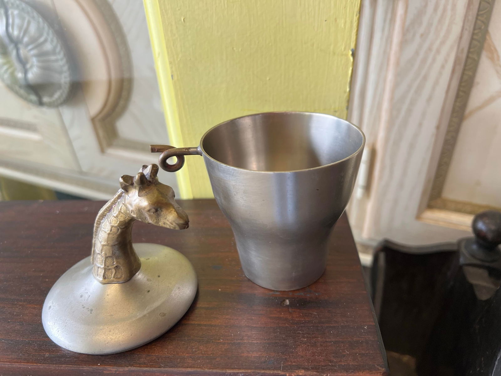 Mid 20th Century Vintage Giraffe Pewter Lidded Trinket Box - 4