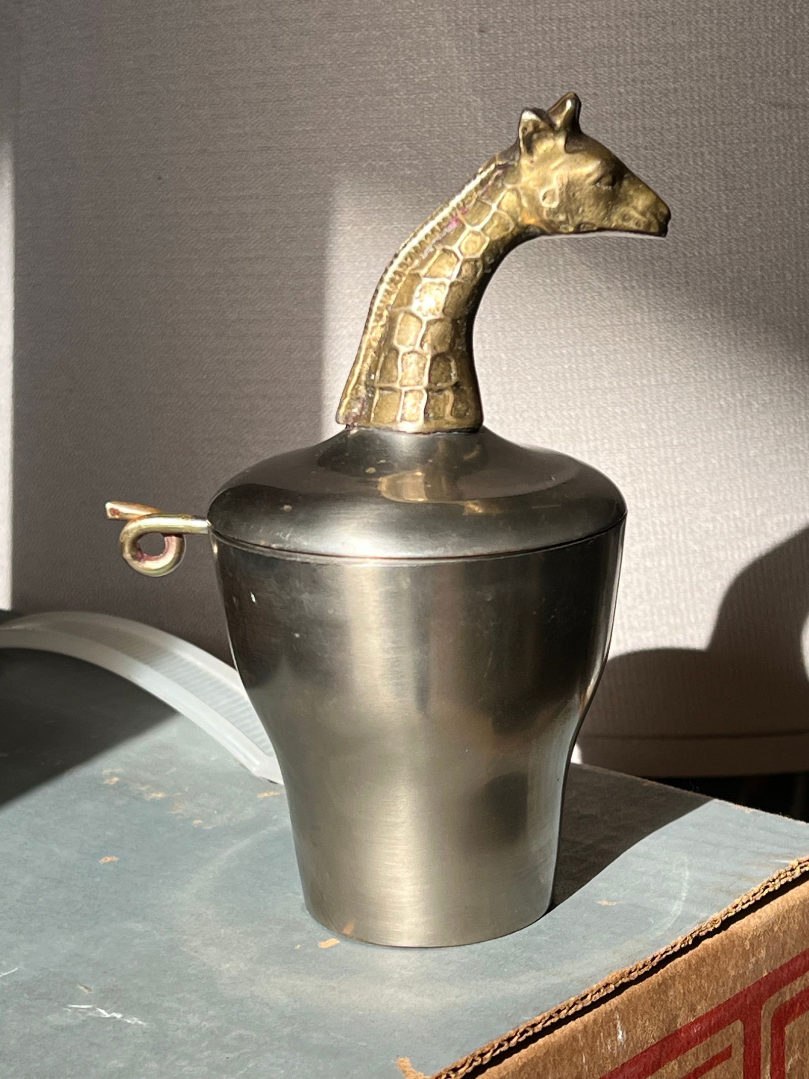 Mid 20th Century Vintage Giraffe Pewter Lidded Trinket Box - 6