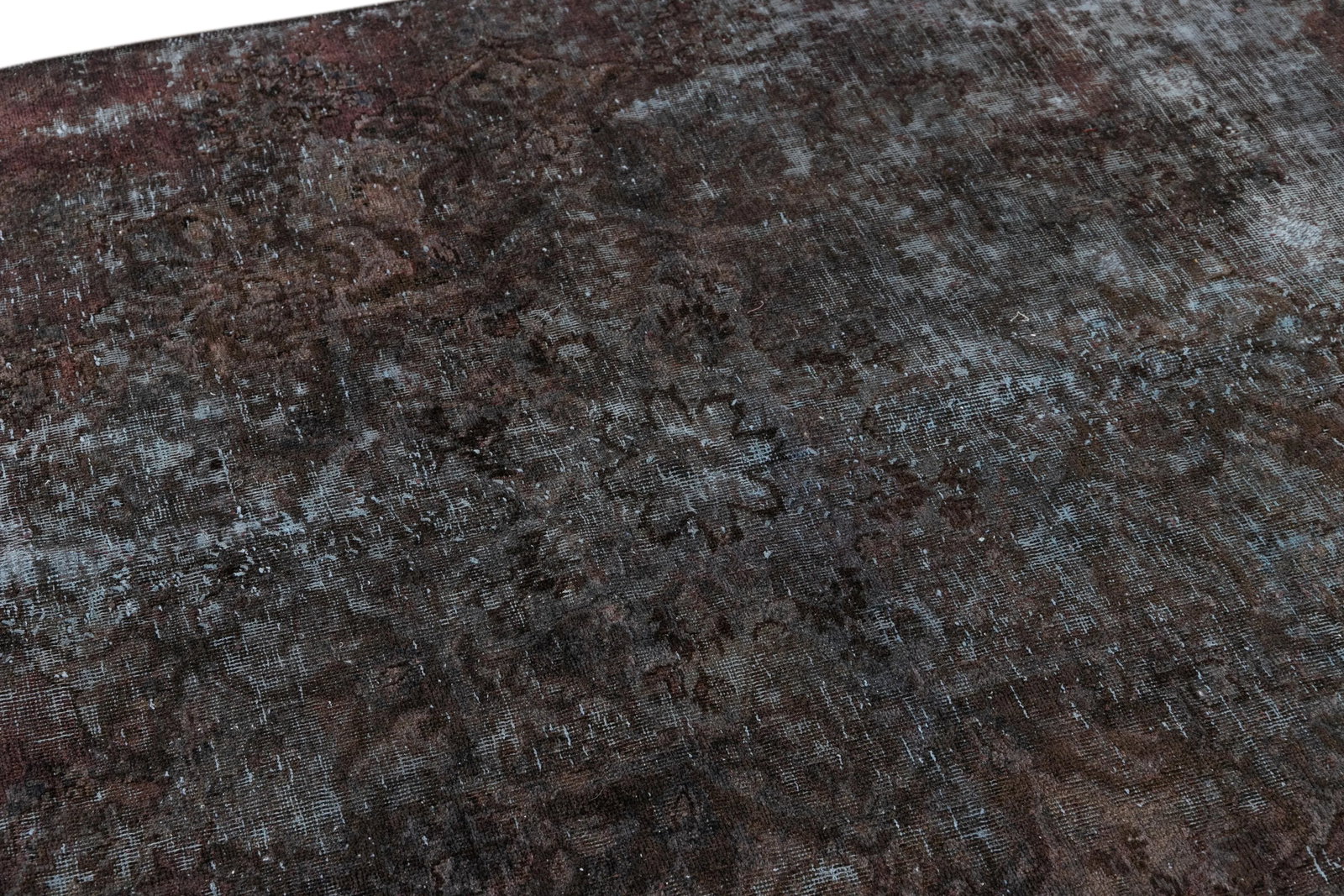 Mid-20th Century Vintage Distressed Turkish Rug, 4'11" X 7'5" - 11