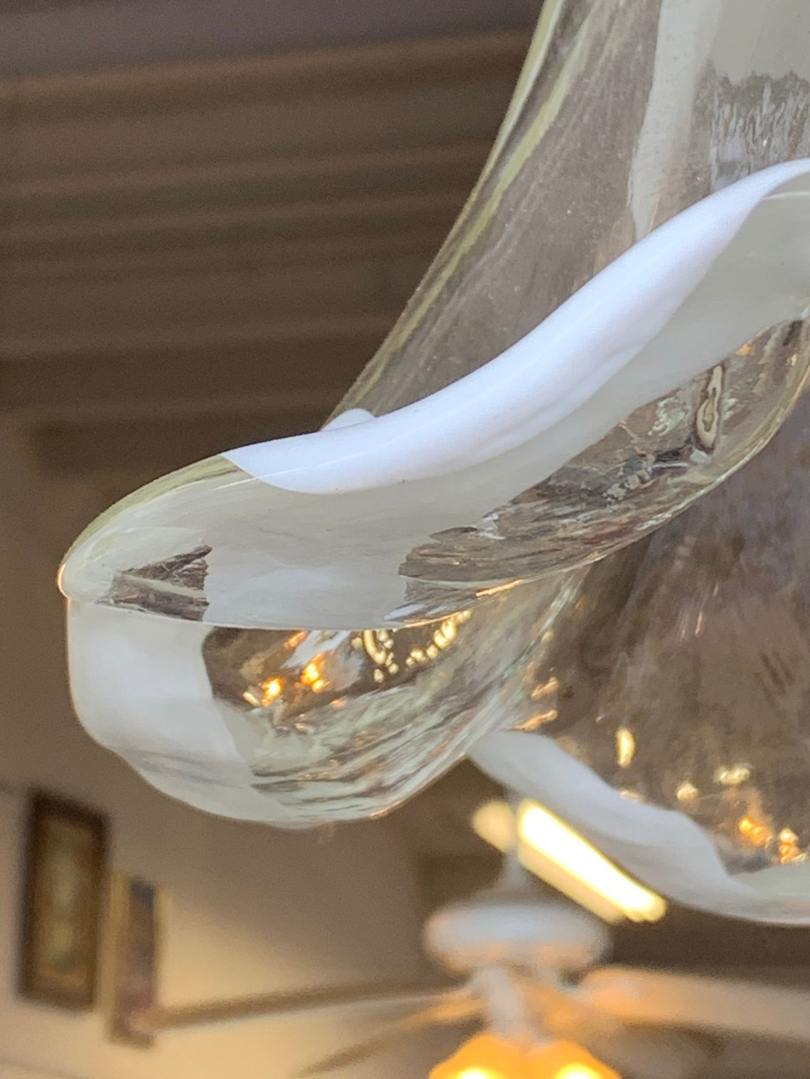 1970s Murano Style Glass Tulip Pendant Lamp With Ribbon Fluted Edges - 5