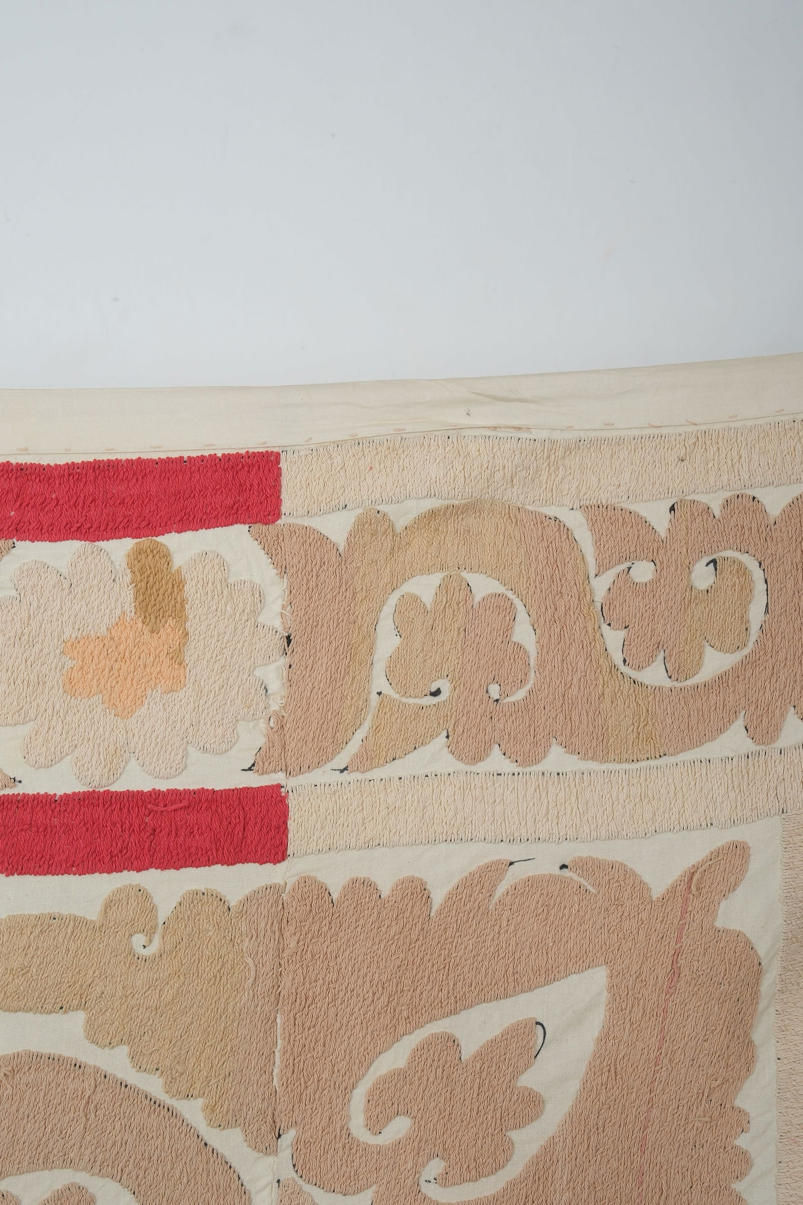 Suzani White Washed Pastel Tapestry - 7