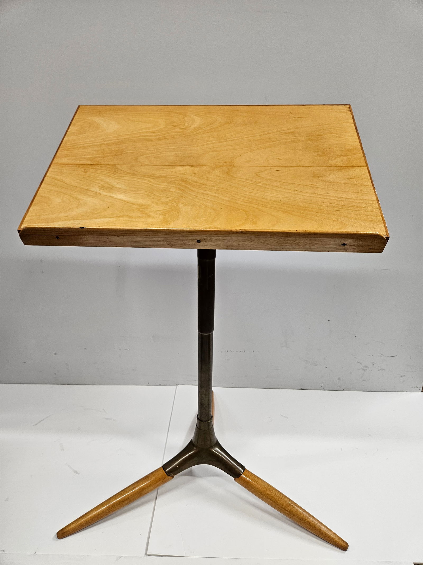 Mid-Century Modern Brass Tripod Music Stand - 2
