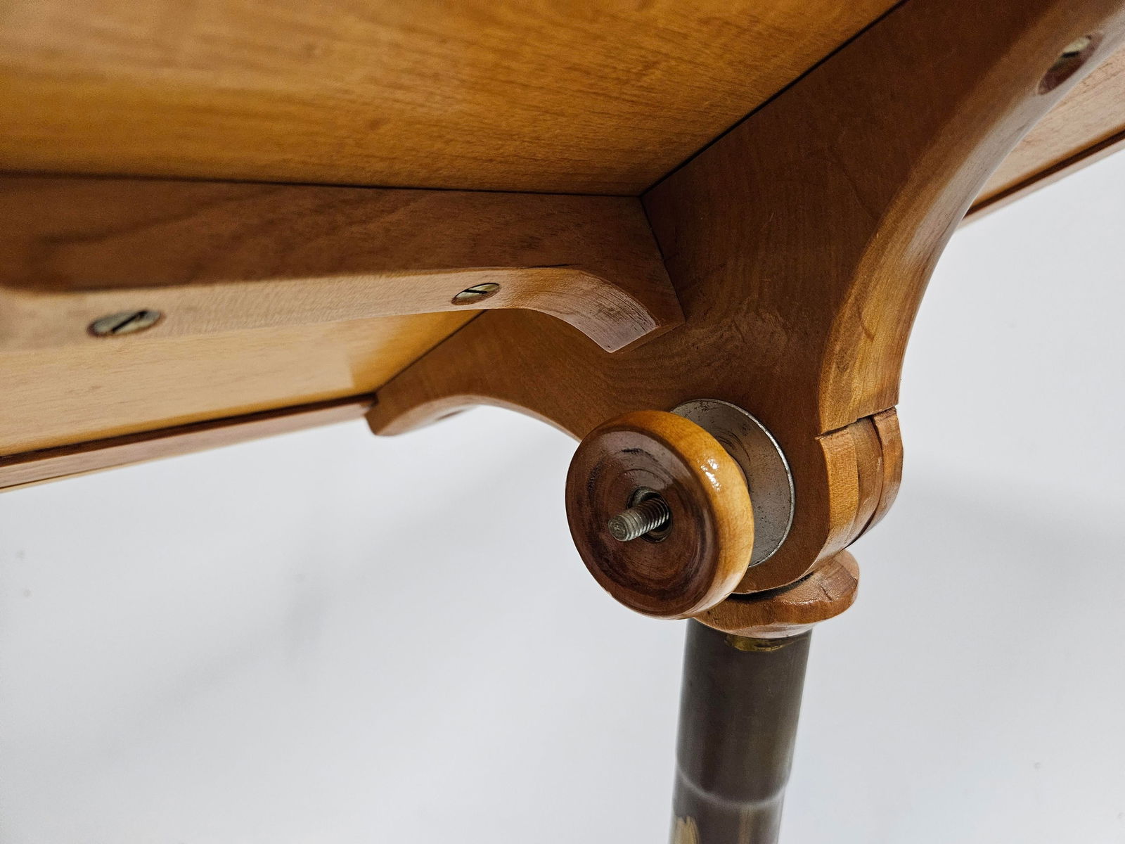 Mid-Century Modern Brass Tripod Music Stand - 7