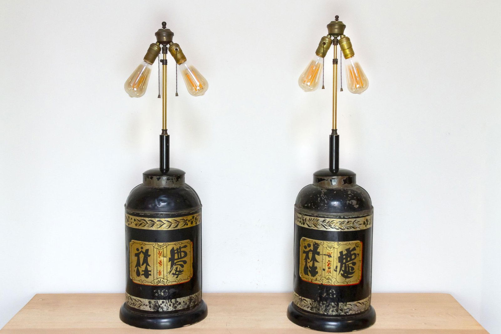 Pair of Antique Black & Gold Chinoiserie Tin Lamps - 3