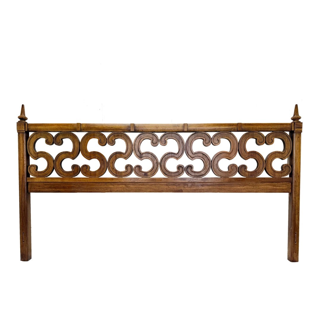 Stunning Vintage Mid-Century Regency Serpentine King Size Headboard: Transform your bedroom with this stunning Vintage Mid-Century Regency Serpentine King Size Headboard, a perfect blend of elegance and style reminiscent of renowned designers like Henredon, Century,