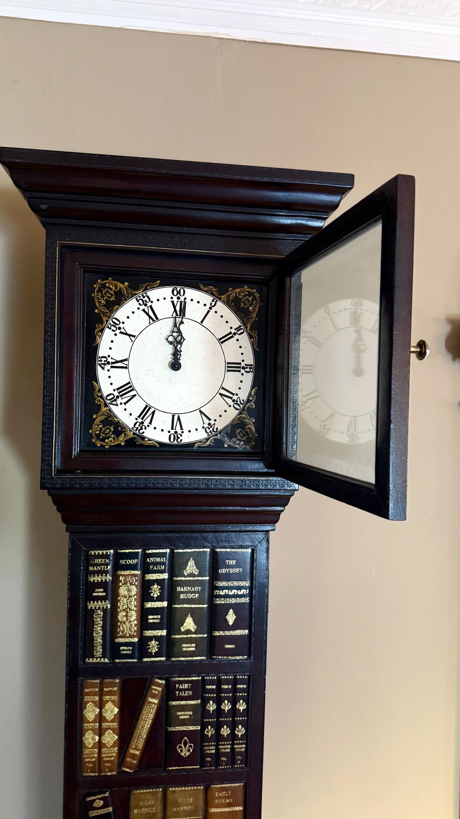 Late 1990s Maitland-Smith Grandfather Clock With Bookspline Leather Detailing - 7