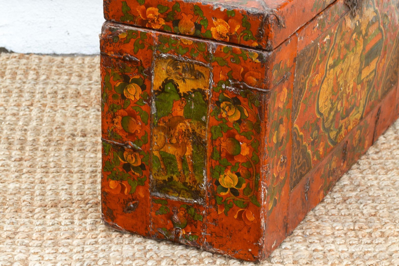 Rare 18th Century Tibetan Hand-Painted Chest - 8