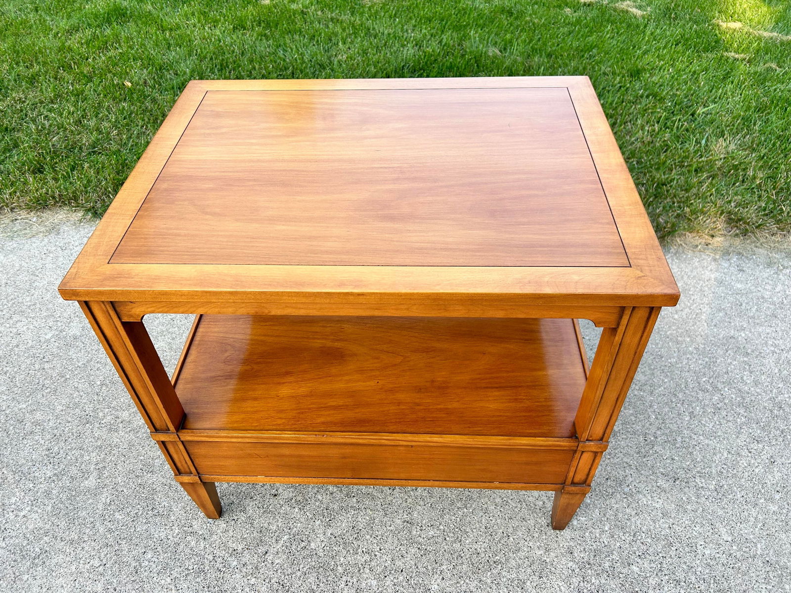 Mid-Century Hekman End Table | Nightstand - 8