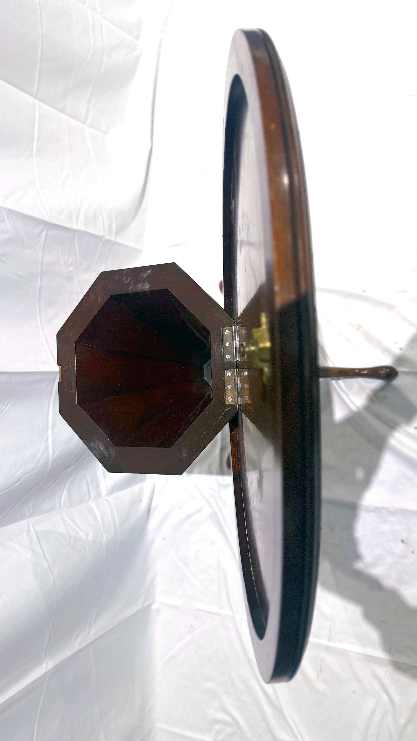 1930s Round Tilt-Top Table - 12