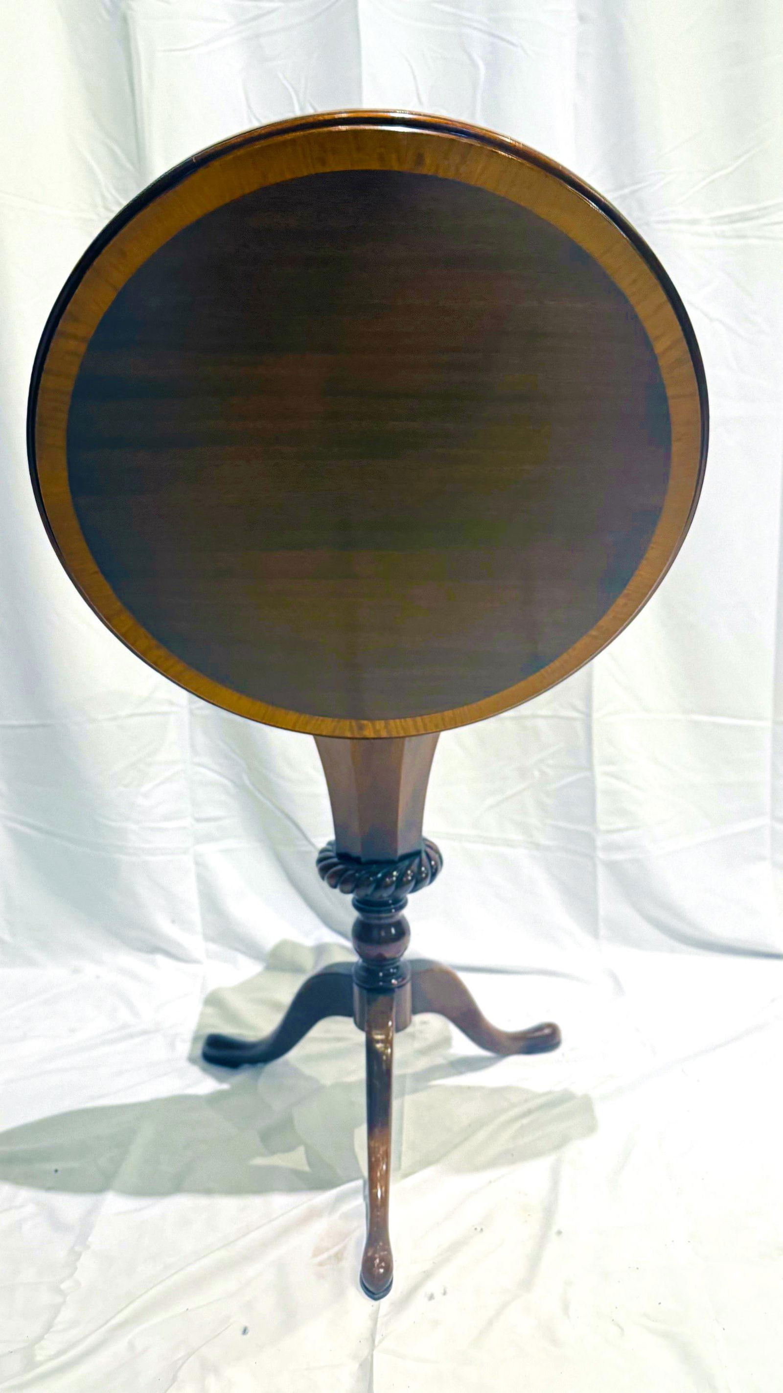 1930s Round Tilt-Top Table - 5