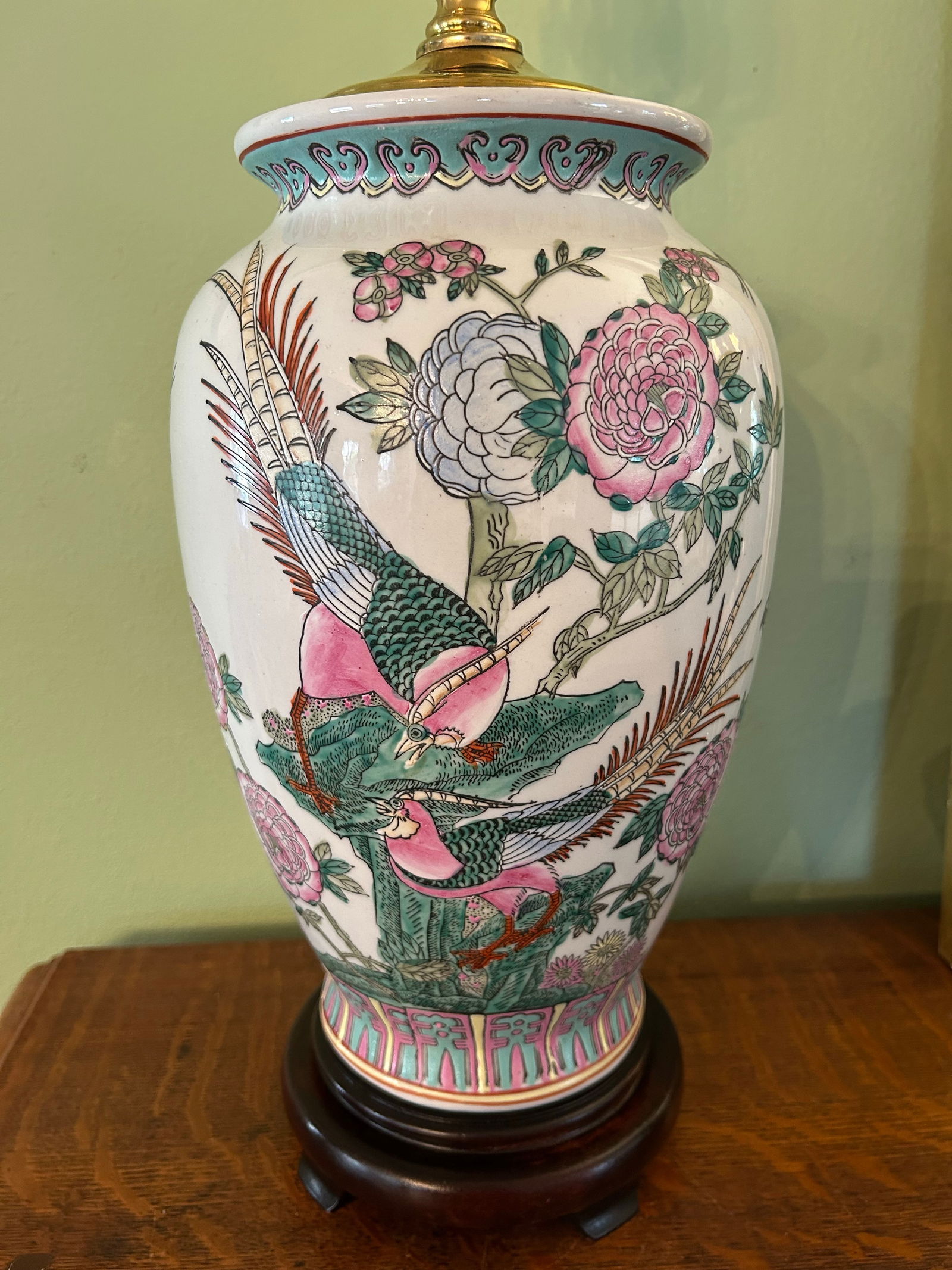 Late 20th Century Chinoiserie Porcelain Pheasant and Peony Lamp on Ming Base - 5
