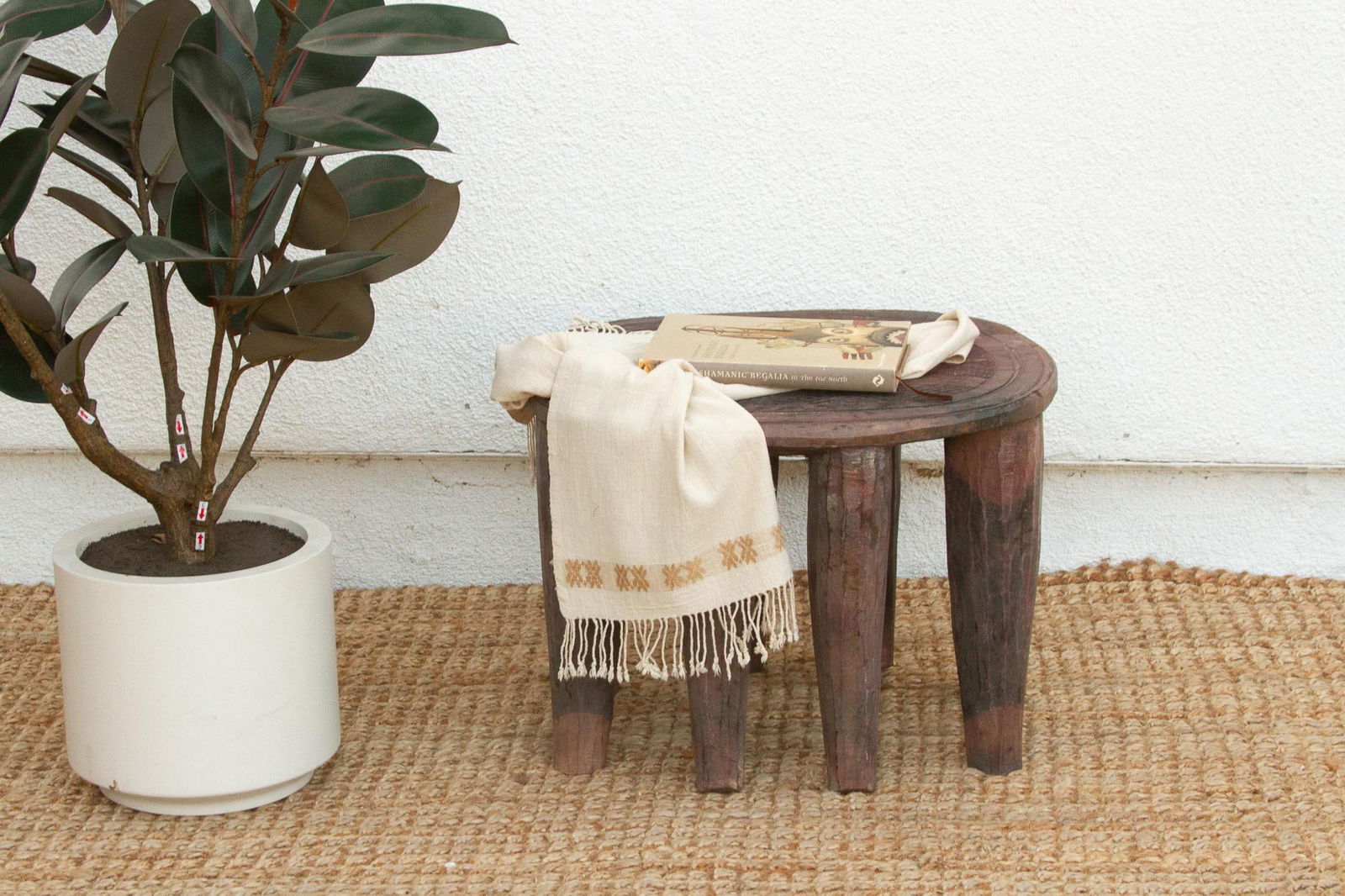 Vintage Nupe Oval Small Coffee Table - 2