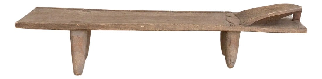 Antique Farmhouse Senufo Bed, a Symbol of African Design: A stunning piece of African history,this large antique Senufo bed from CÃ´te d'Ivoire is a rare and exceptional find. Hand-carved from a single block of hardwood, this authentic African bed