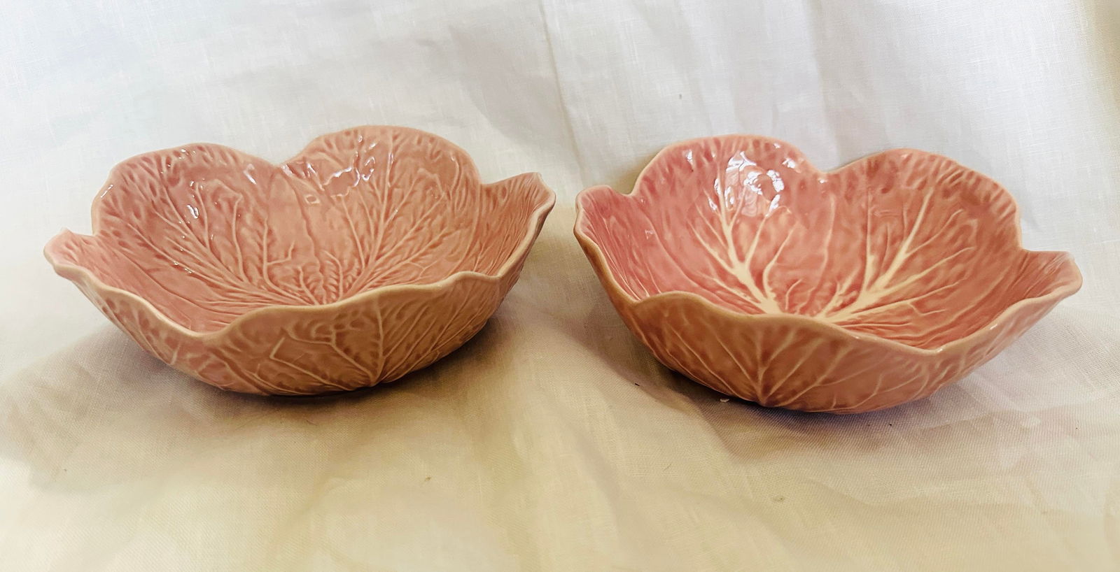 Pair of Bordallo Pinheiro Pink Cabbage Coupe Bowls - 2