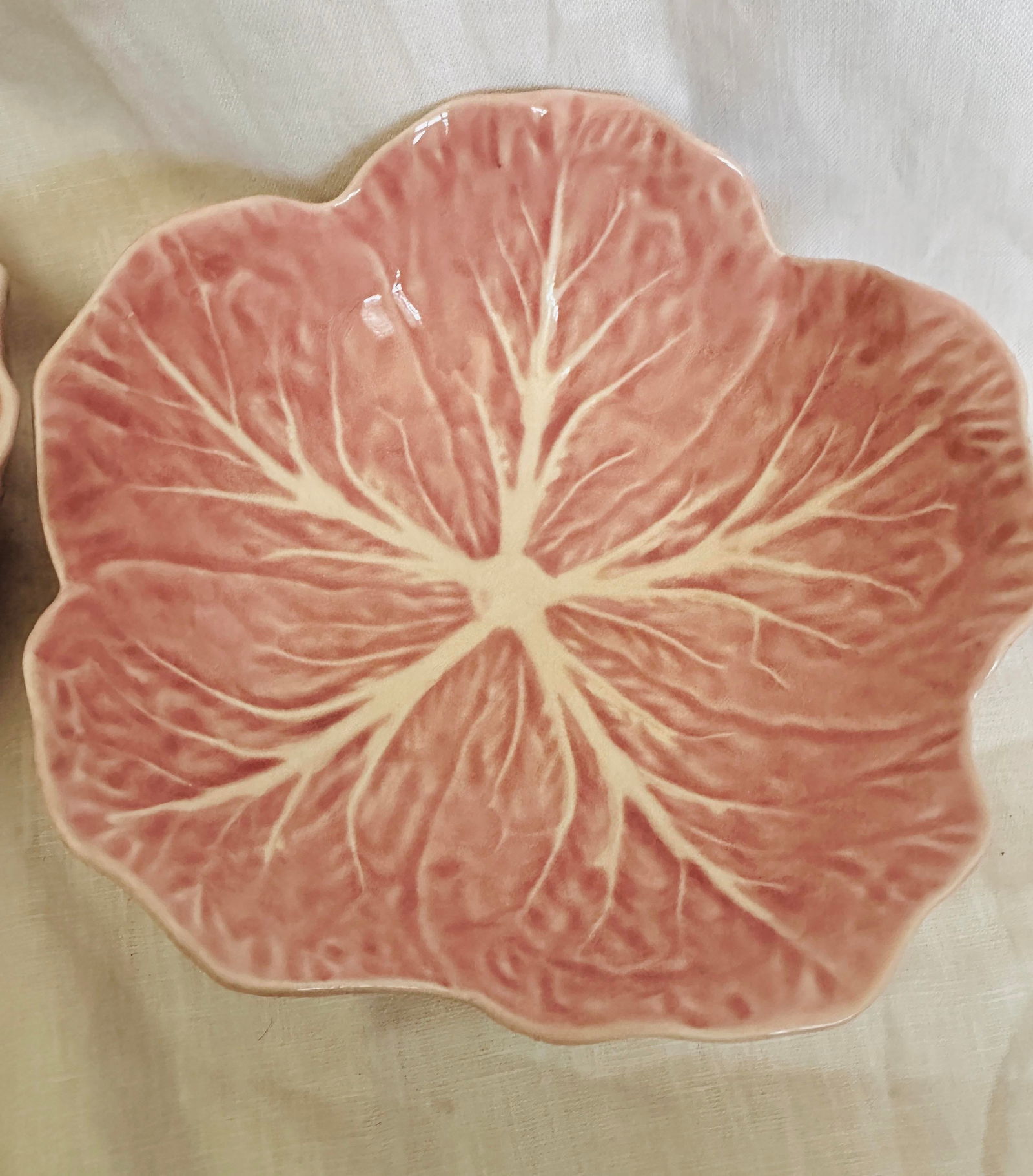 Pair of Bordallo Pinheiro Pink Cabbage Coupe Bowls - 3
