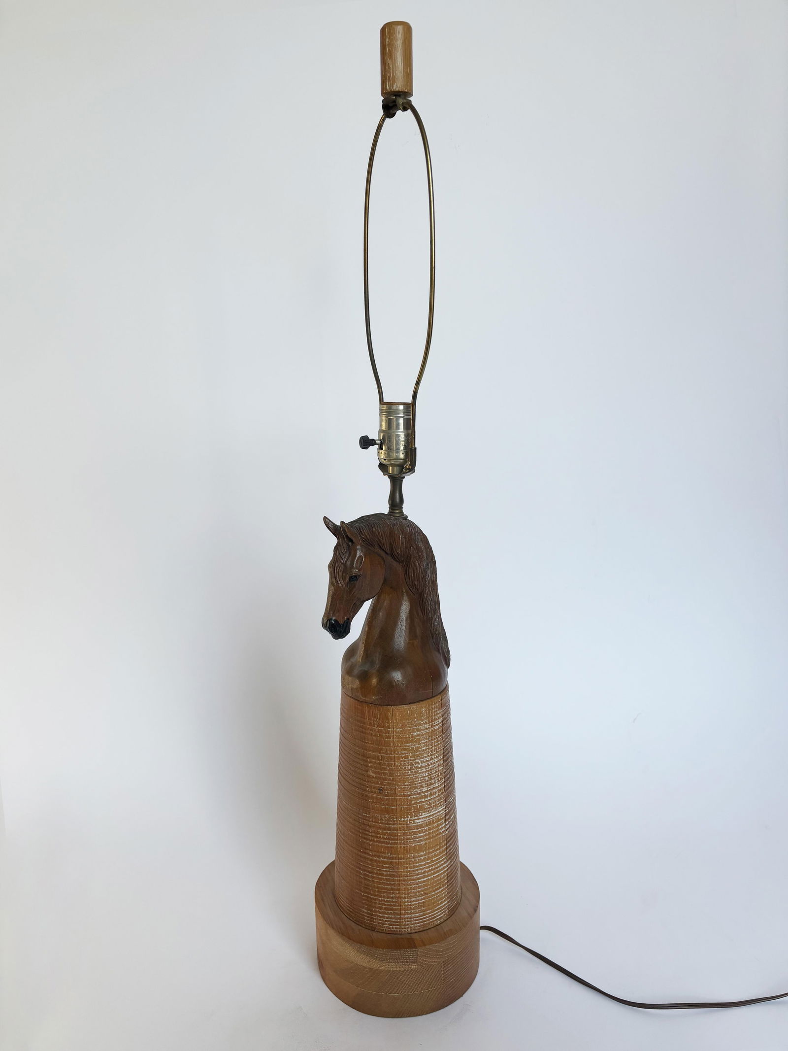 1950s Vintage A. Brandt Ranch Oak Equestrian Carved Horse Table Lamp - 10