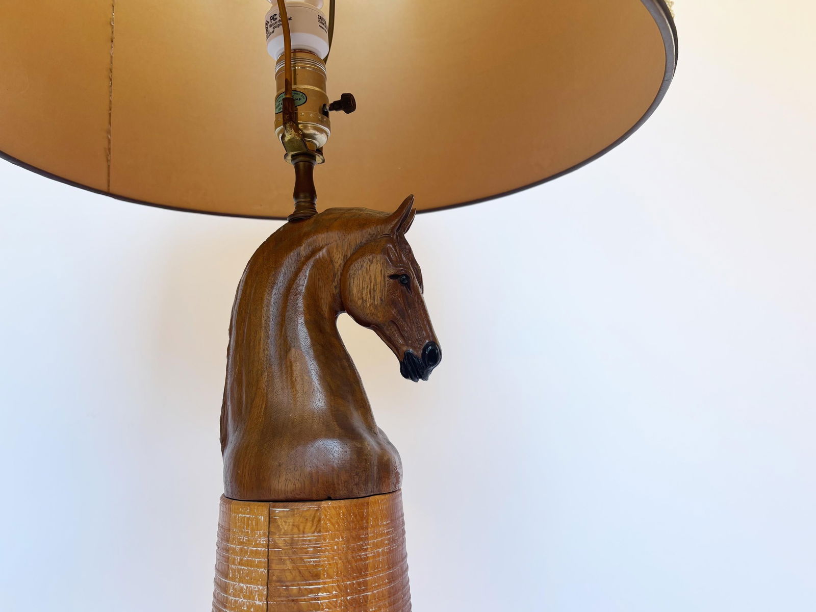 1950s Vintage A. Brandt Ranch Oak Equestrian Carved Horse Table Lamp - 7