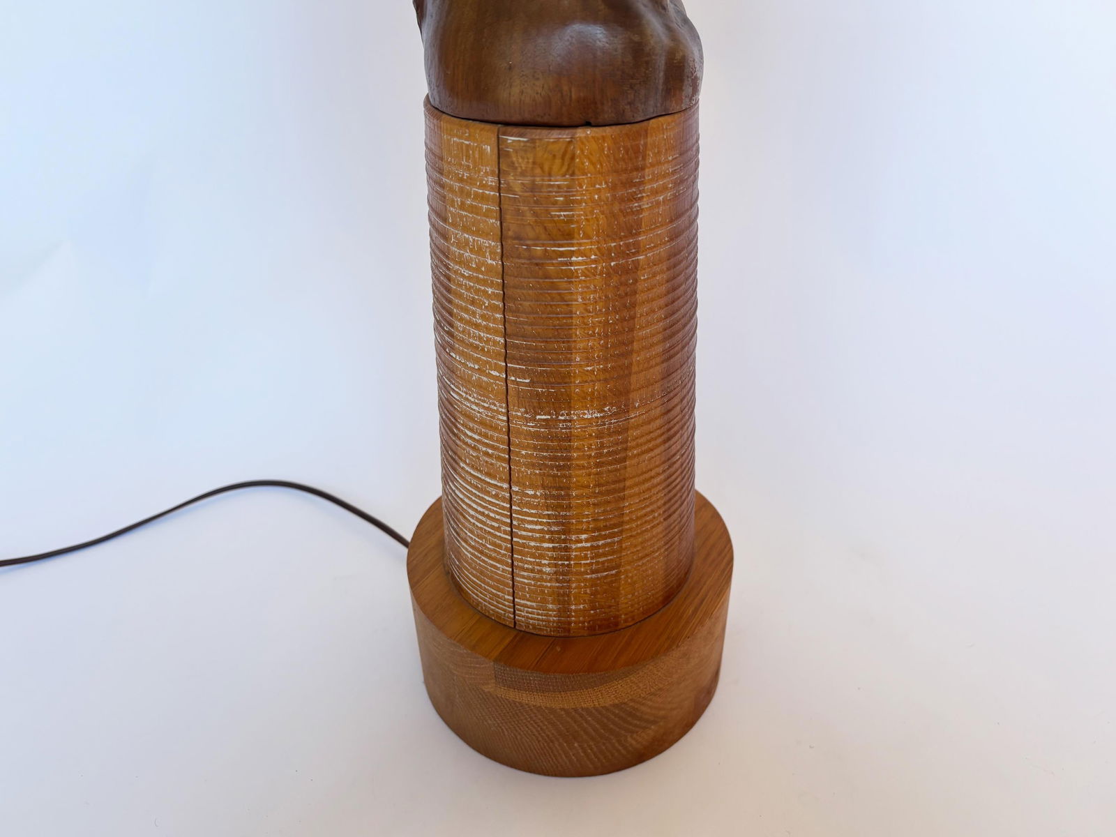 1950s Vintage A. Brandt Ranch Oak Equestrian Carved Horse Table Lamp - 8