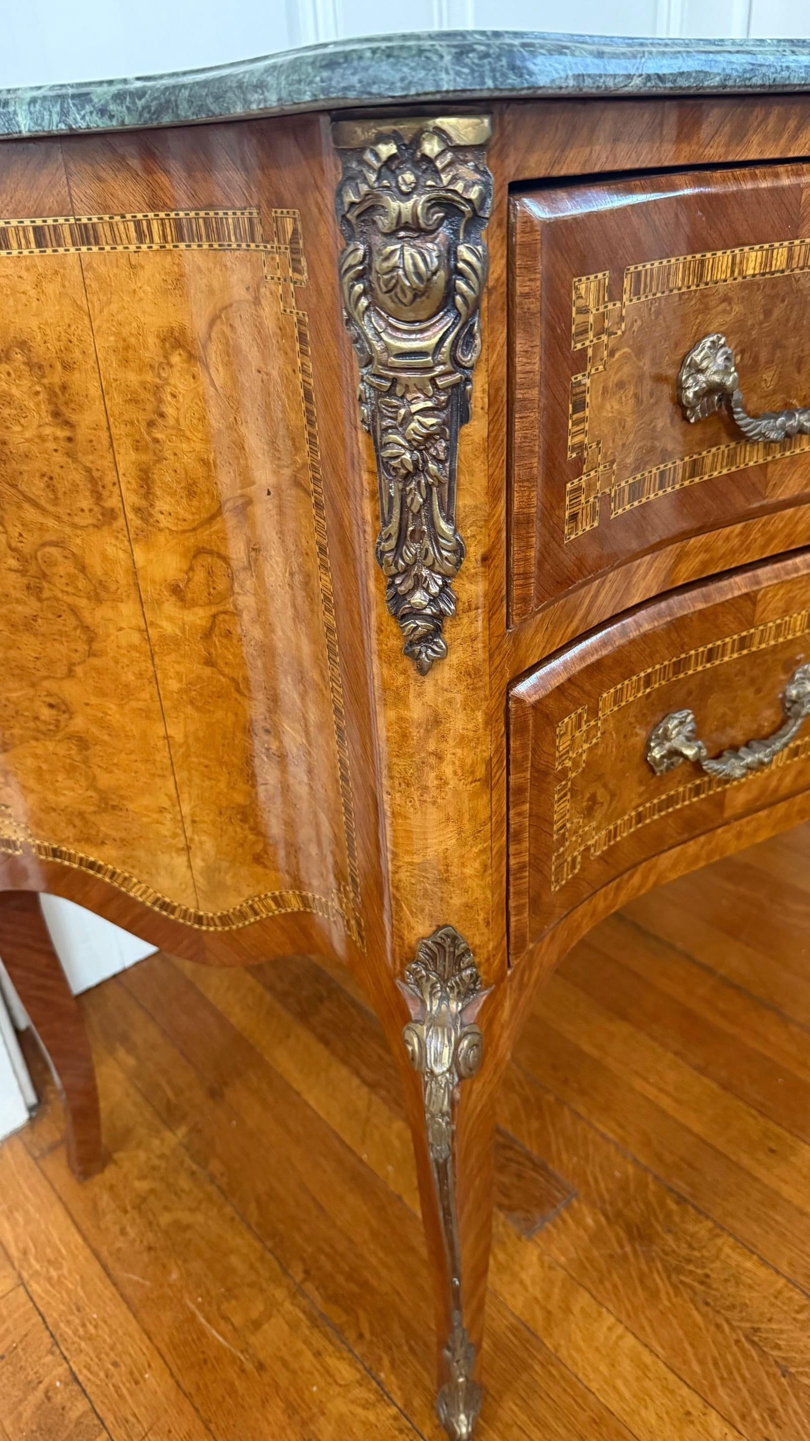 Mid 19th Century Chest of Drawers With Marble Top - 5
