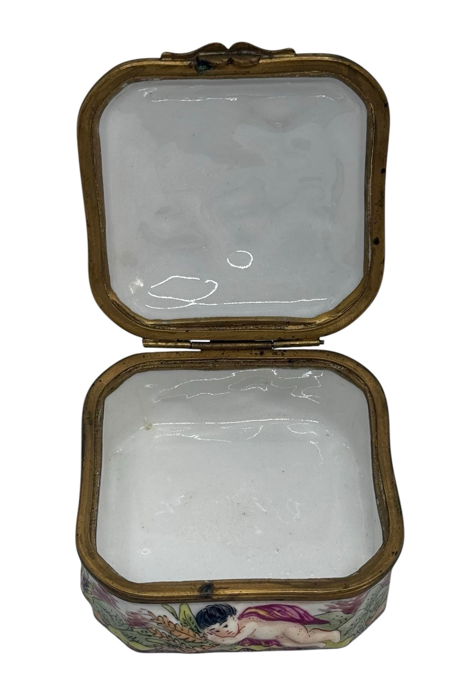 Late 19th Century Capodimonte Porcelain Hand-Painted Square Shape Trinket Box With Playing Cherubs D - 7
