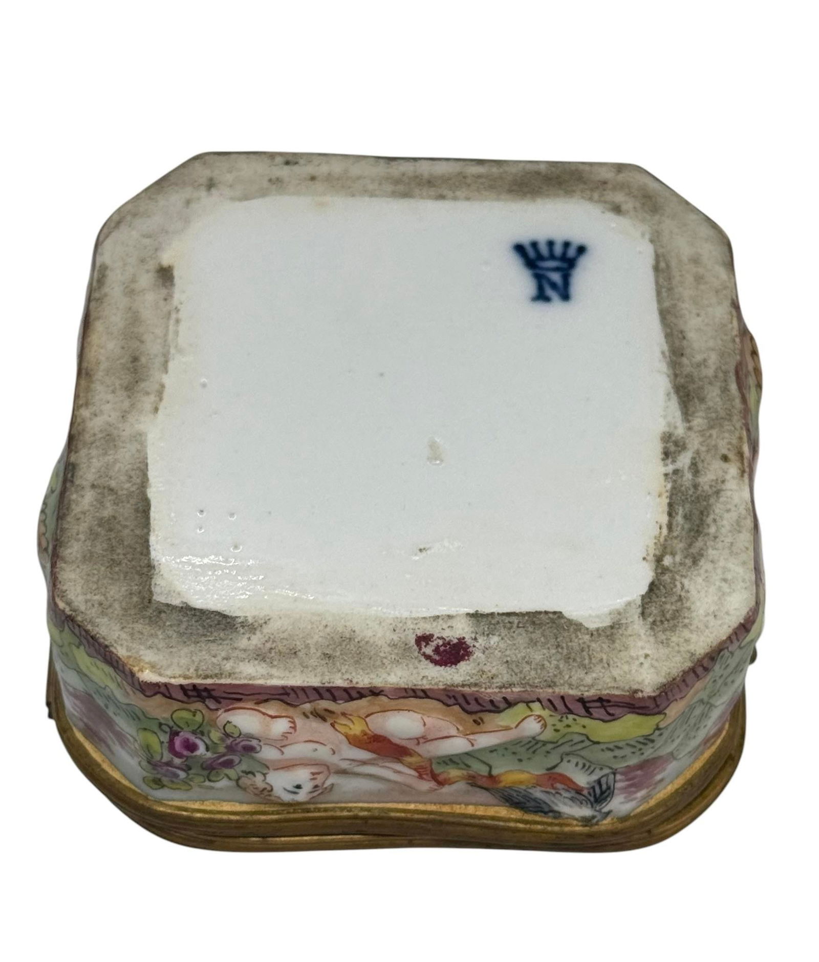 Late 19th Century Capodimonte Porcelain Hand-Painted Square Shape Trinket Box With Playing Cherubs D - 8