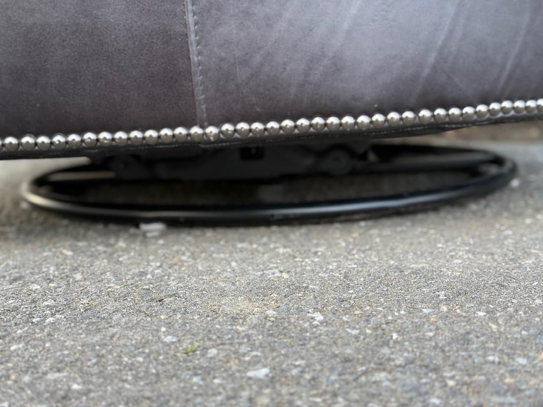 2010s Henredon Leather Swivel Chair - 8