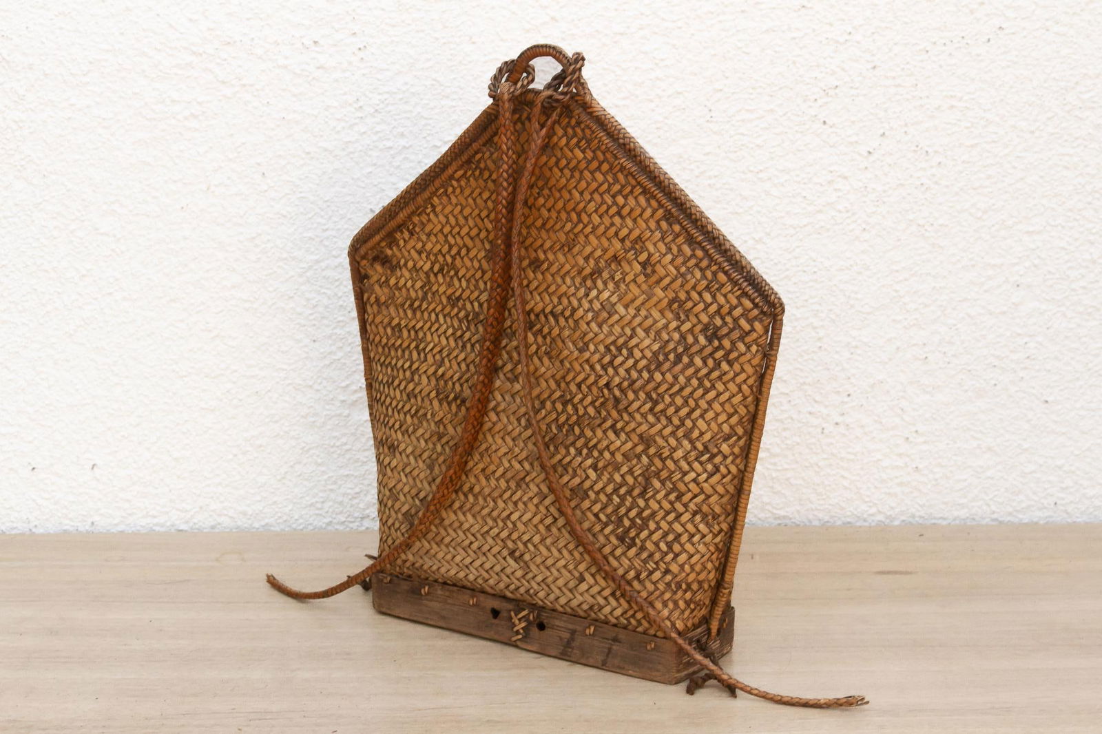 Finely Woven Antique Carrying Backpack - 6