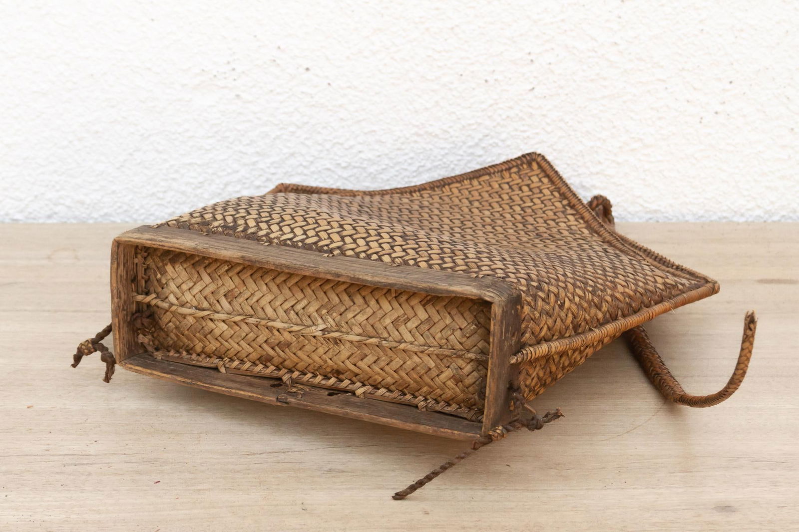 Finely Woven Antique Carrying Backpack - 7