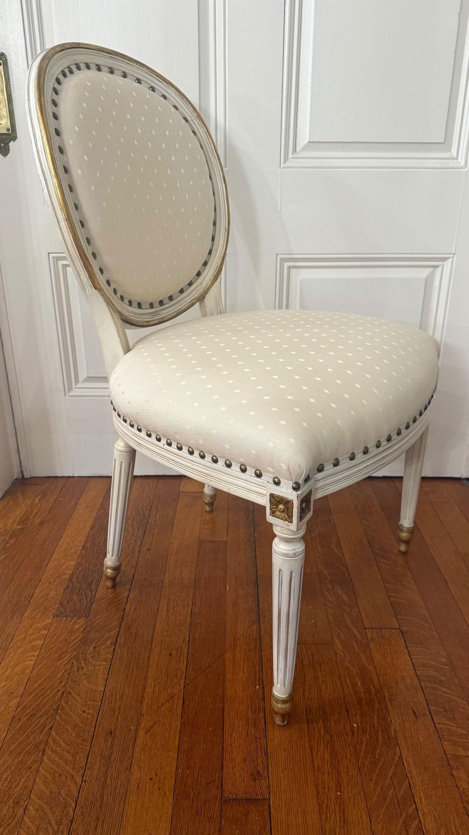 Vintage French Louis XVI Style Carved Wood Dining Chair With Original Painted Finish - 2