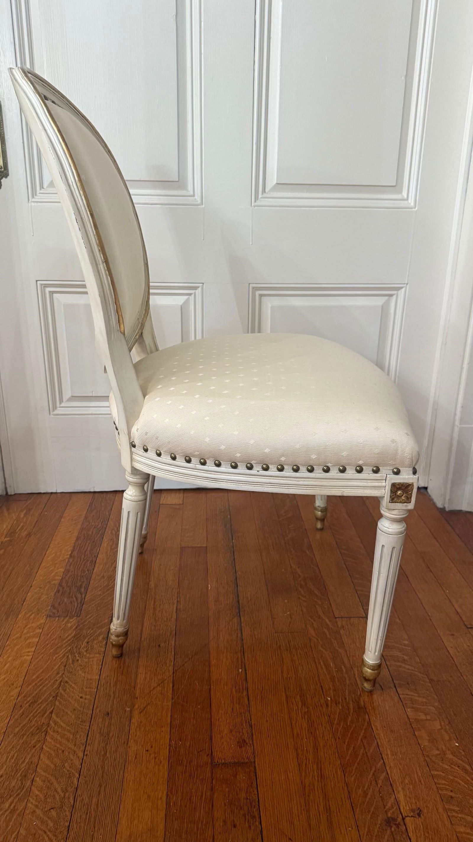 Vintage French Louis XVI Style Carved Wood Dining Chair With Original Painted Finish - 4