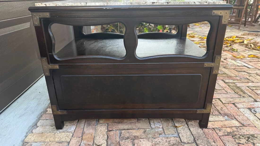 1960s John Widdicomb Bedside Table With Travertine Top and Brass Detailing - 2