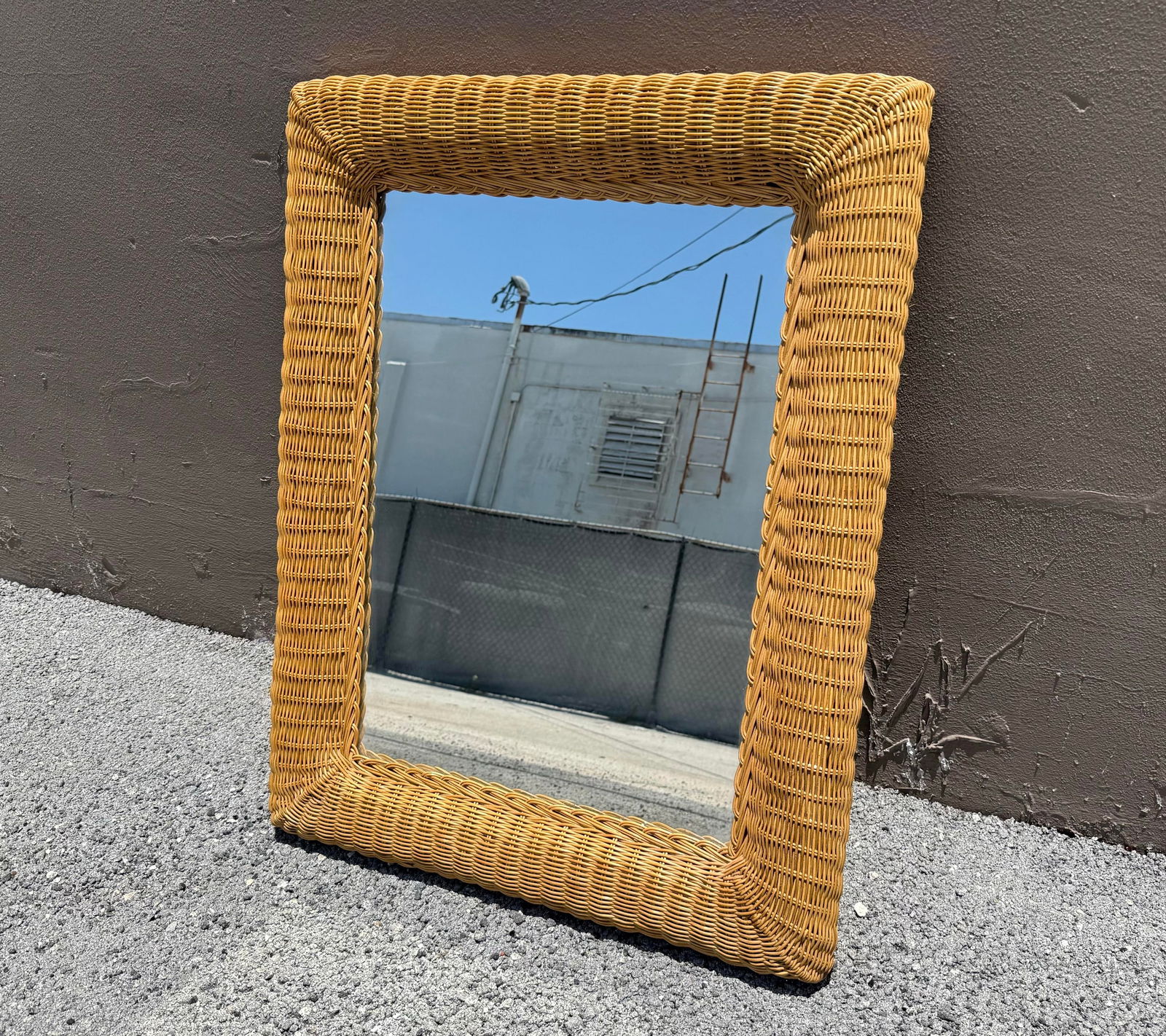 1980s Large Wall Mirror in Hand-Woven Wicker - 4