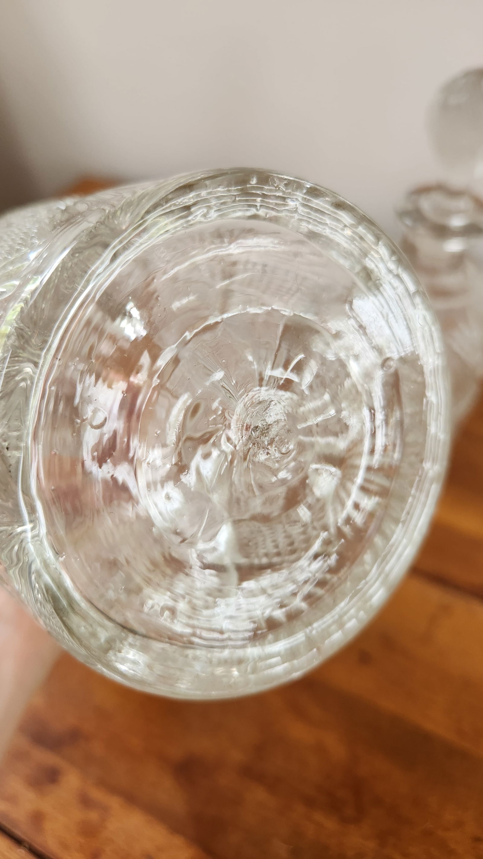 Set of 3 Antique Late 19th Century Brilliant Cut Glass Decanters With Ball Stoppers and Loop Handles - 6