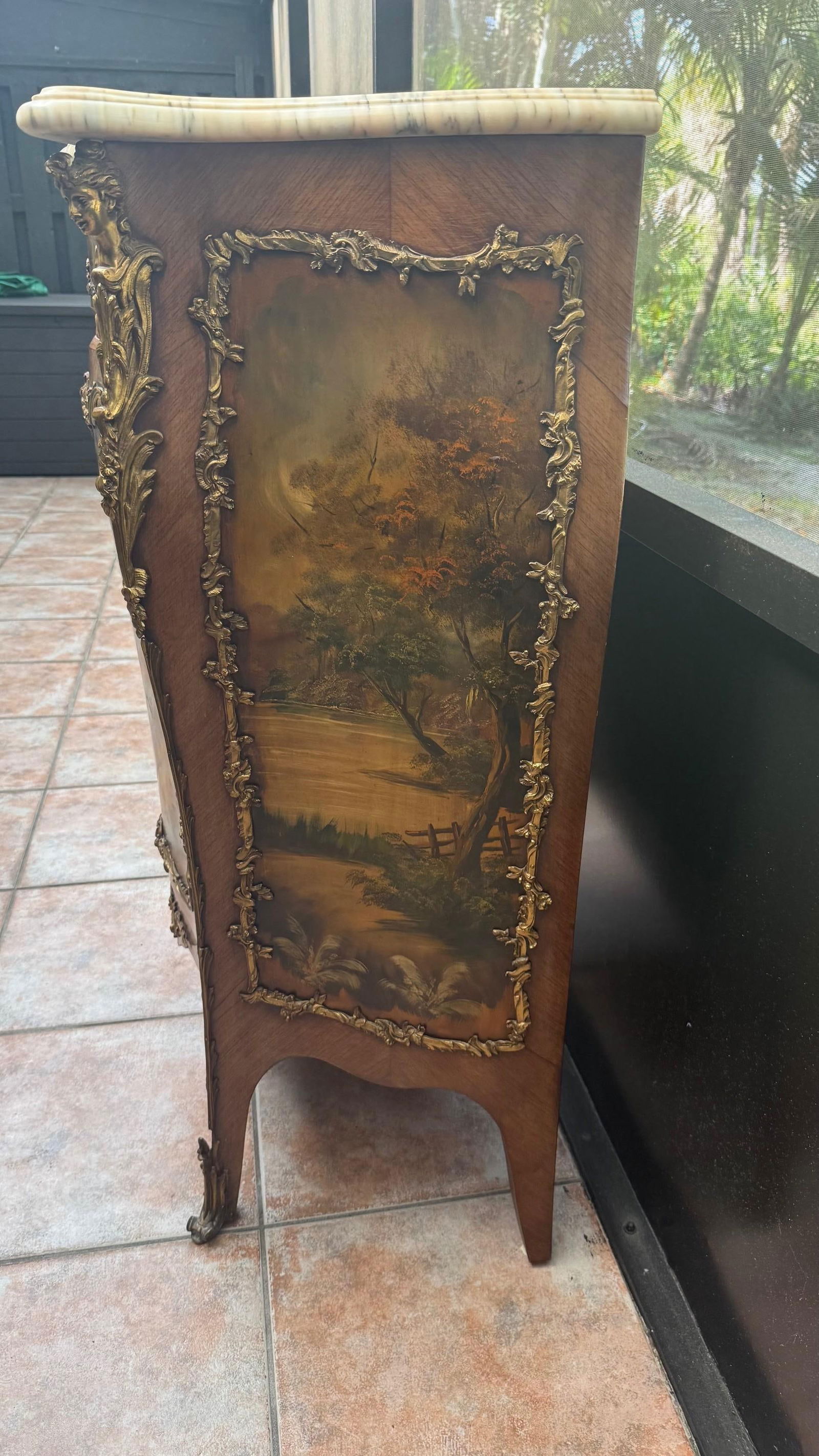 Early 20th Century French Louis XV Style Bombe Cabinet With Shaped Marble Top and Vernis Martin Styl - 3