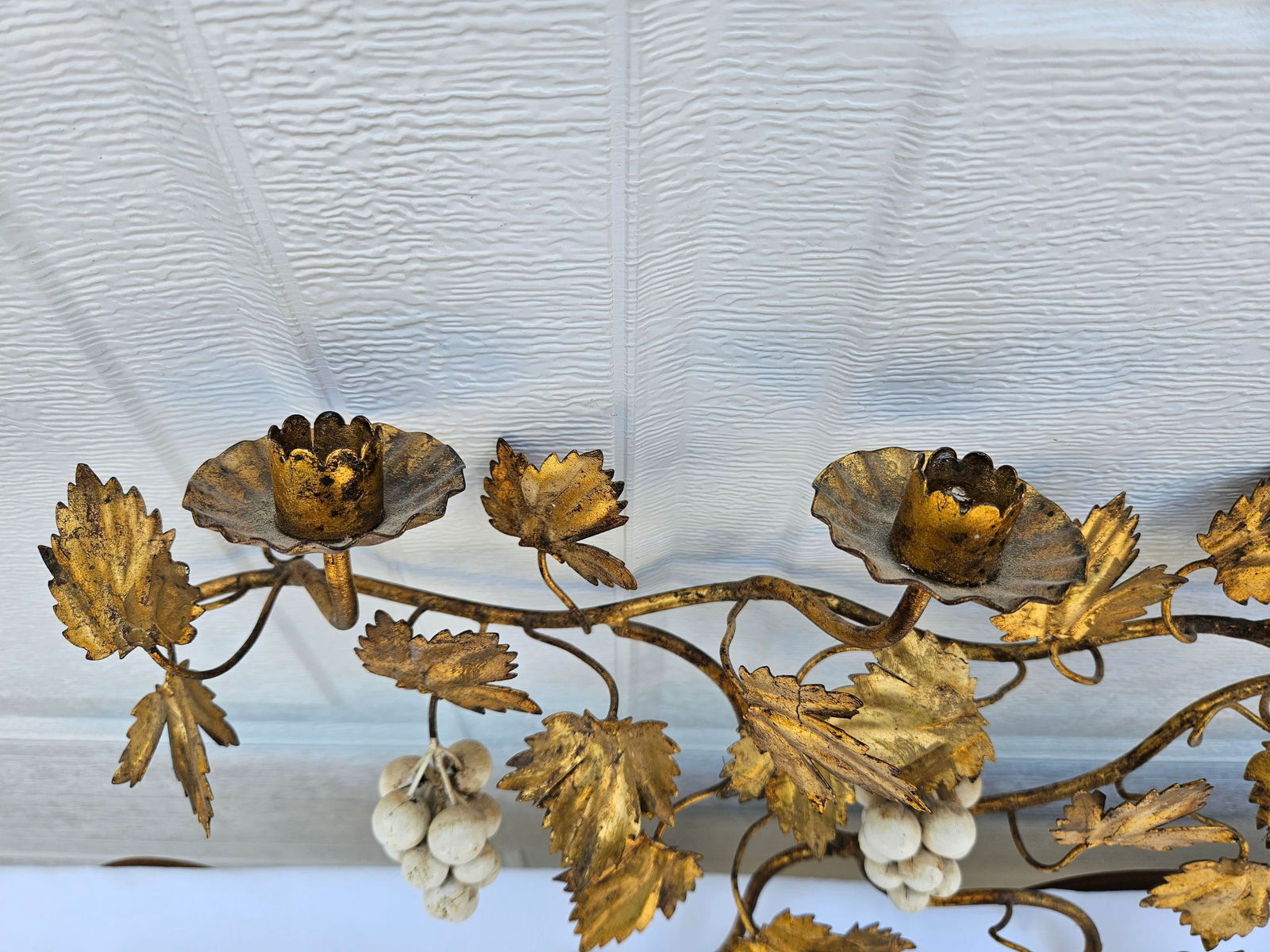 Gilt Tole Grapevine and Leaf Wall Mount Candelabra - 7