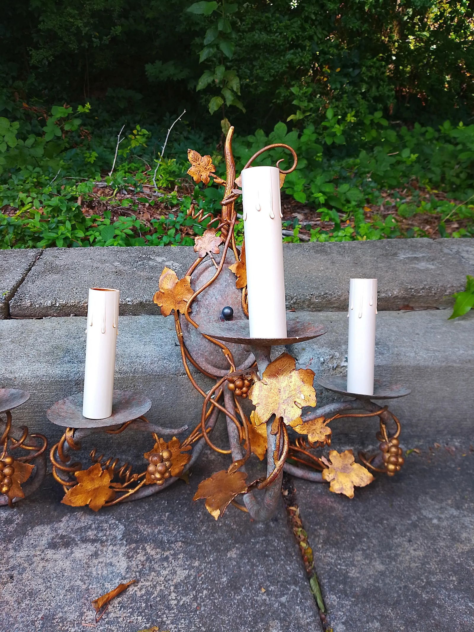 Vintage Italian Gilt Iron Wall Sconces – Grapevine Motif – A Pair - 2