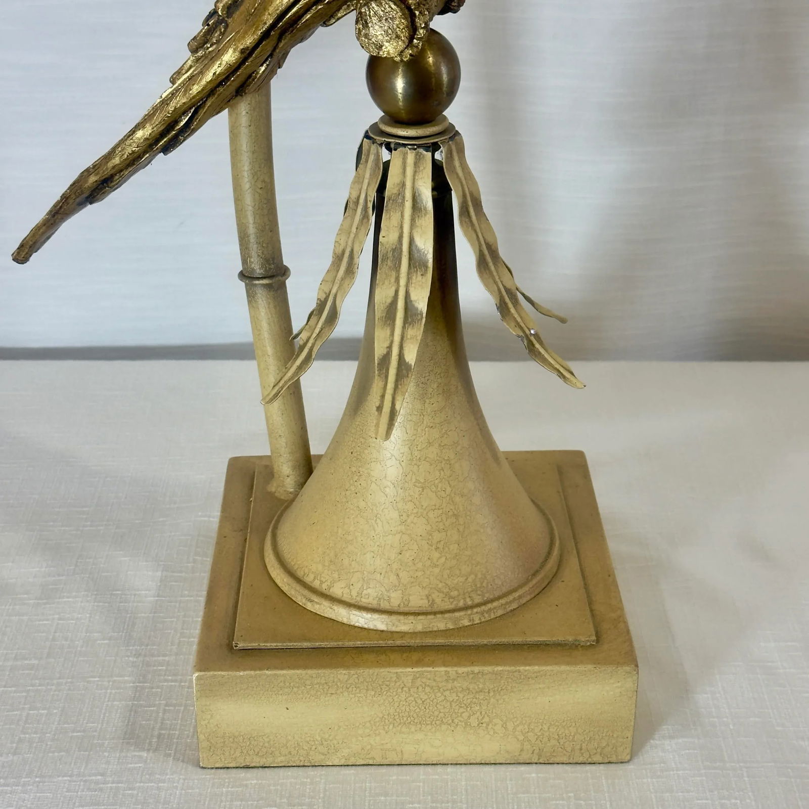 Chic Vintage Palm Beach Regency Gold Parrot Tole Palm Tree Table Lamp – Mid-Century Modern - 7